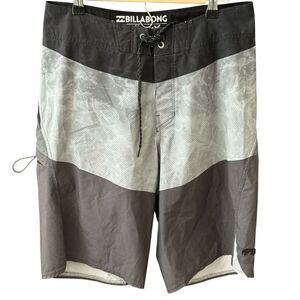 Billabong Men's Gray Striped Board Shorts Size 30 Beach Surf Casual